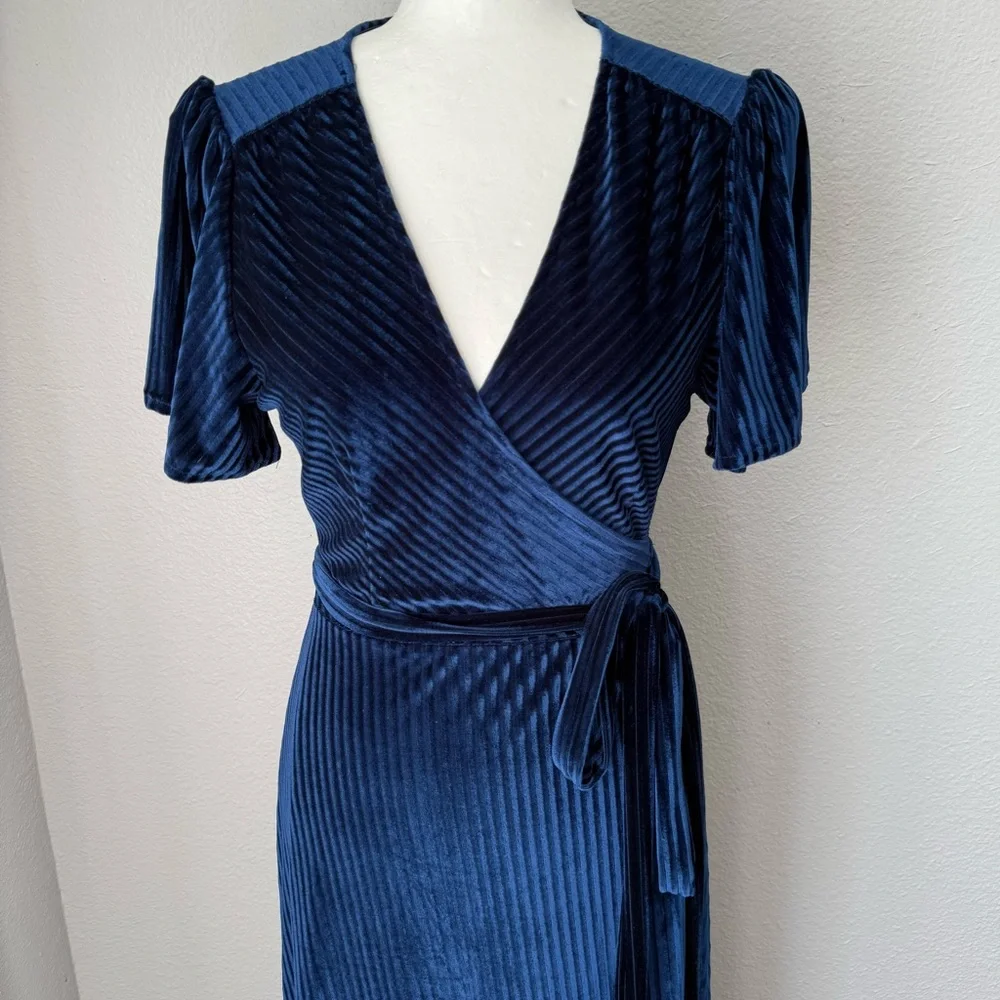 Baltic Born‎ Navy Velvet Maxi Dress Medium Wedding Party Holiday Formal